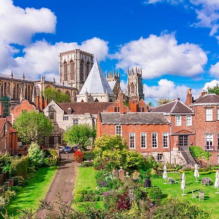 Bright & Beautiful Period Property - Pass The Keys York Dış mekan fotoğraf